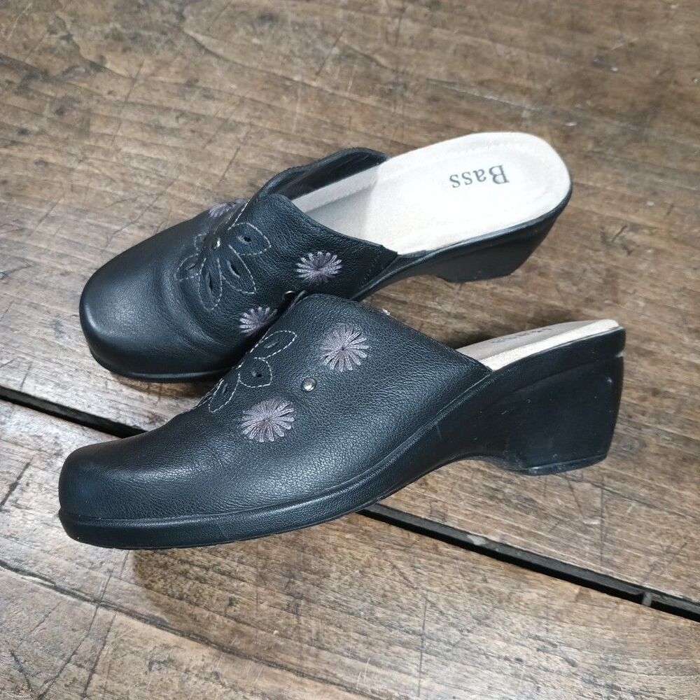 Bass Sz 7M Mules Clogs DAISY Black Leather Shoes Flower Embellished
